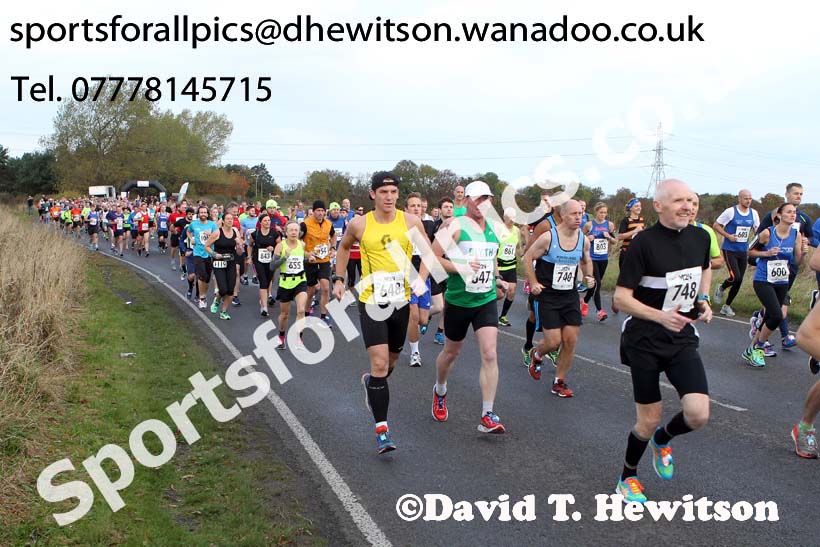 Start of the Morpeth to Newcastle Marathon. Photo: David T. Hewitson/Sports for All Pics